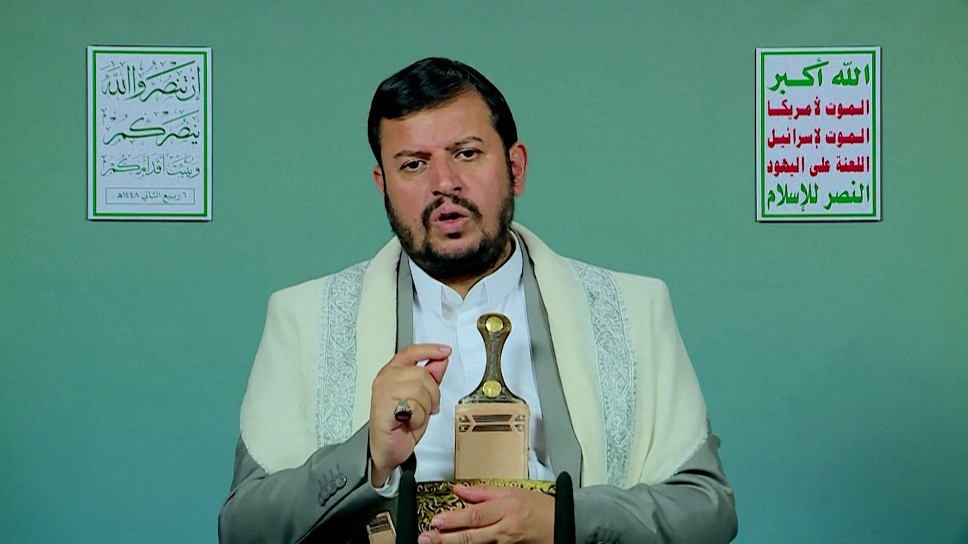 Houthi Leader Denies Attacks on Mecca, Pledges Holy Site Protection