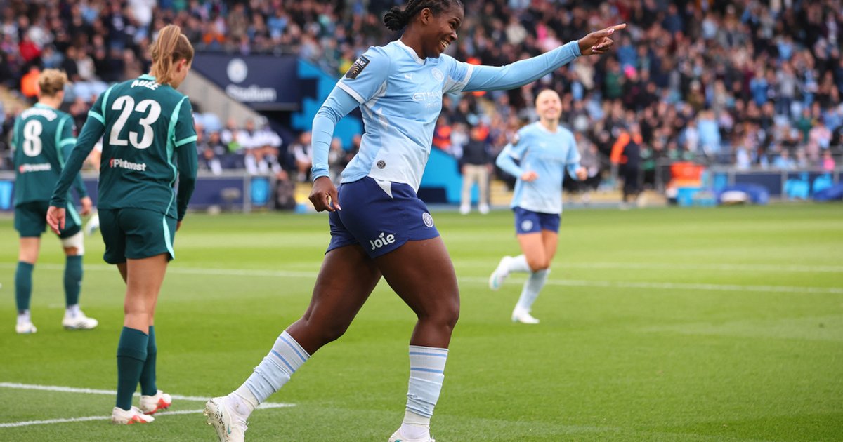 Manchester City maintains perfect WSL start with Brighton comeback win