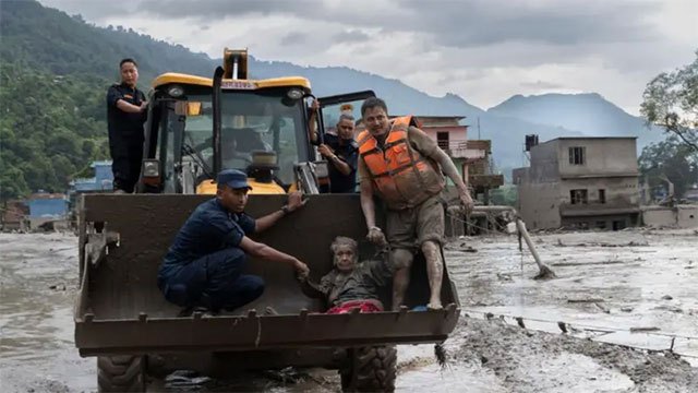 Flash floods kill over 150 in Nepal-Tibet border region