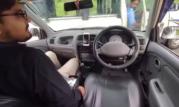 Autonomous vehicle test ends in collision with police van in Islamabad