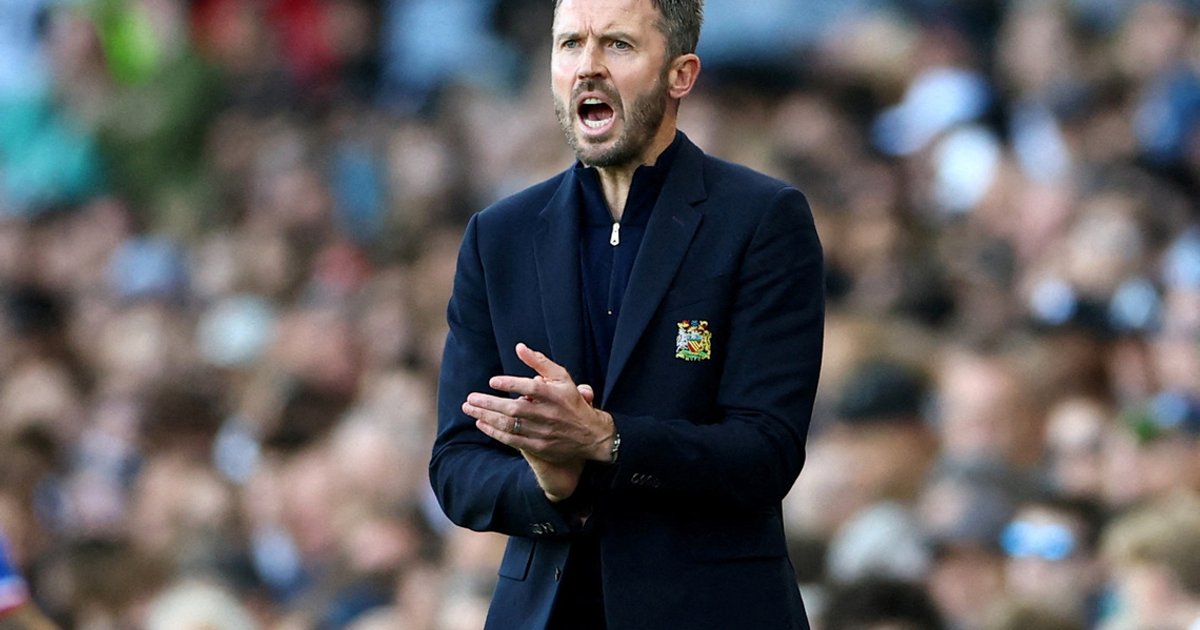 Carrick calls for swift end to City charges saga