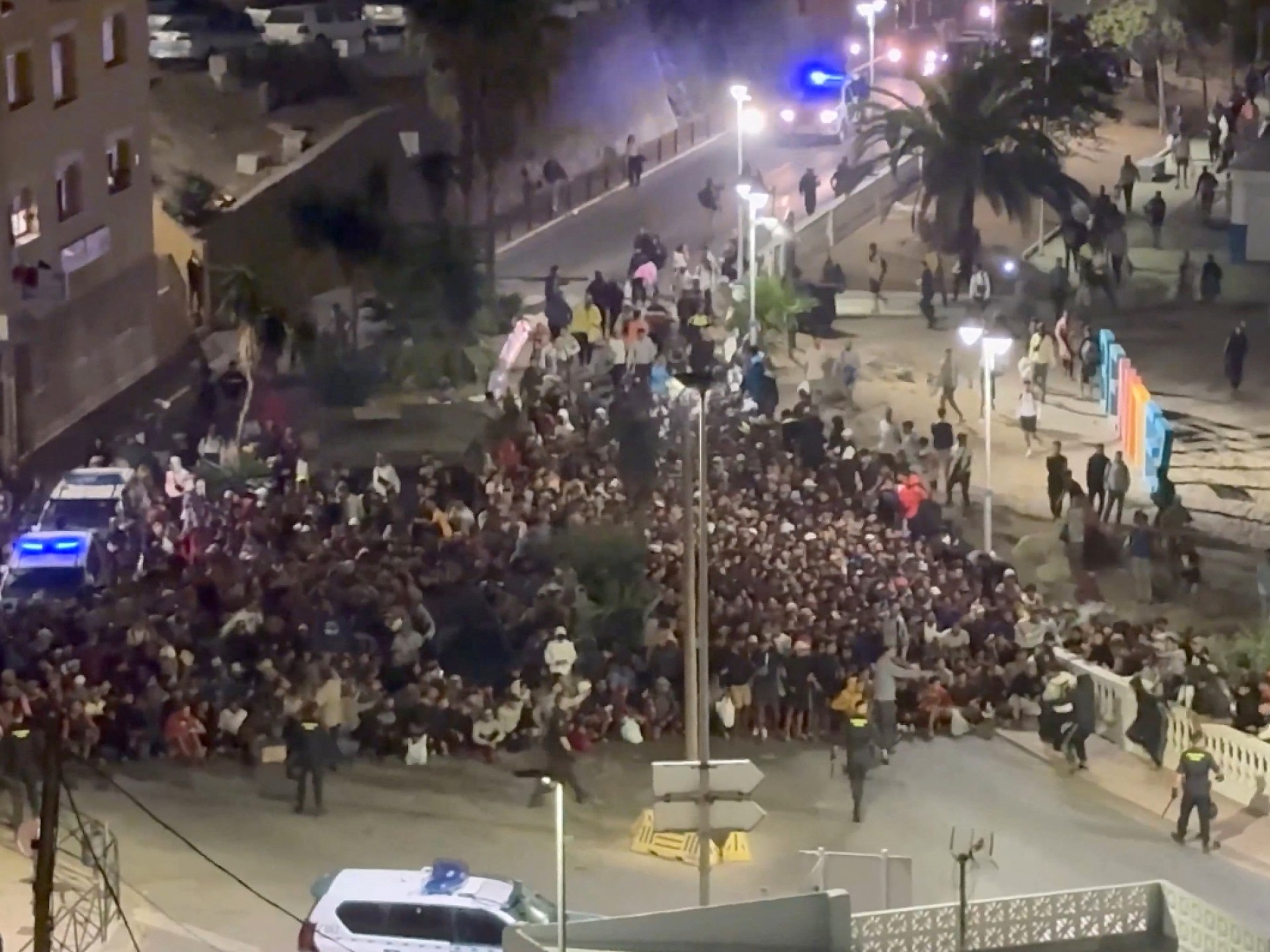 Spanish authorities remove migrants camped on Ceuta beaches
