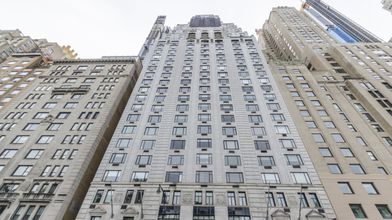 Manhattan penthouse sells for 83% below asking price after years on market