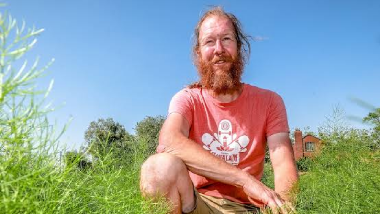Belgian Farmer Thrives Without Irrigation for 26 Years Through Organic Methods