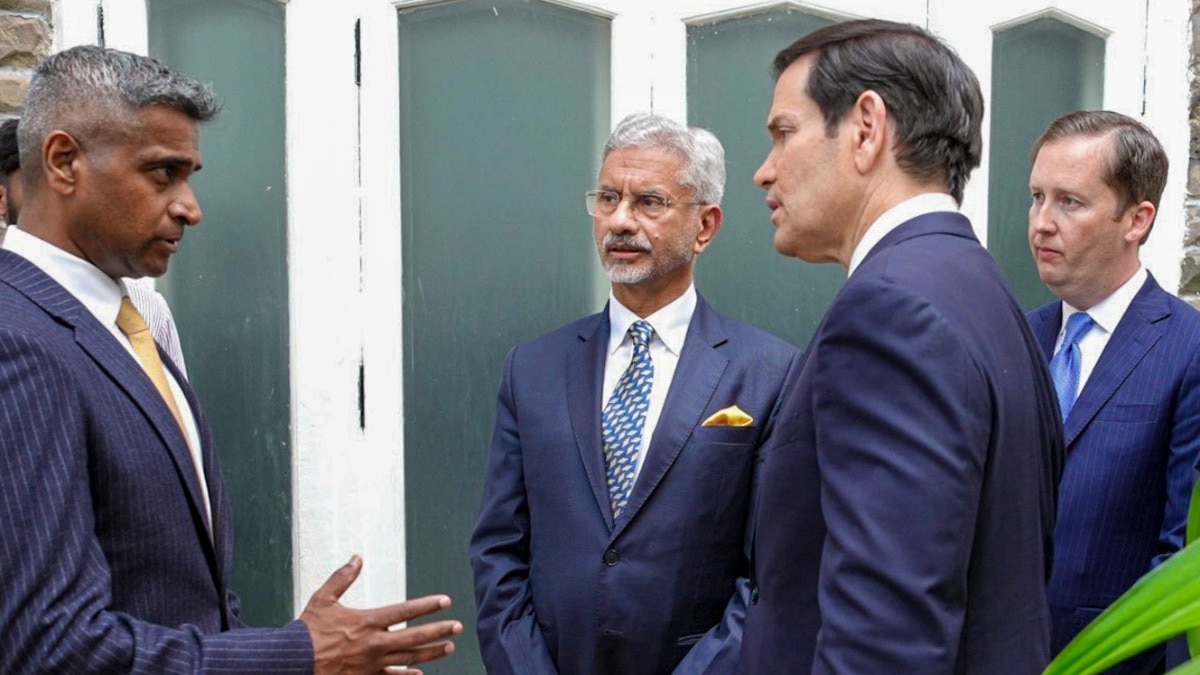 US Foreign Secretary Reuben Visits Taj Hotel to Honour 26/11 Terror Attack Victims
