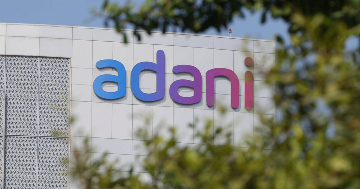 Adani Airports Kumpul US$1 Bilion Melalui Penjualan Pegangan Saham
