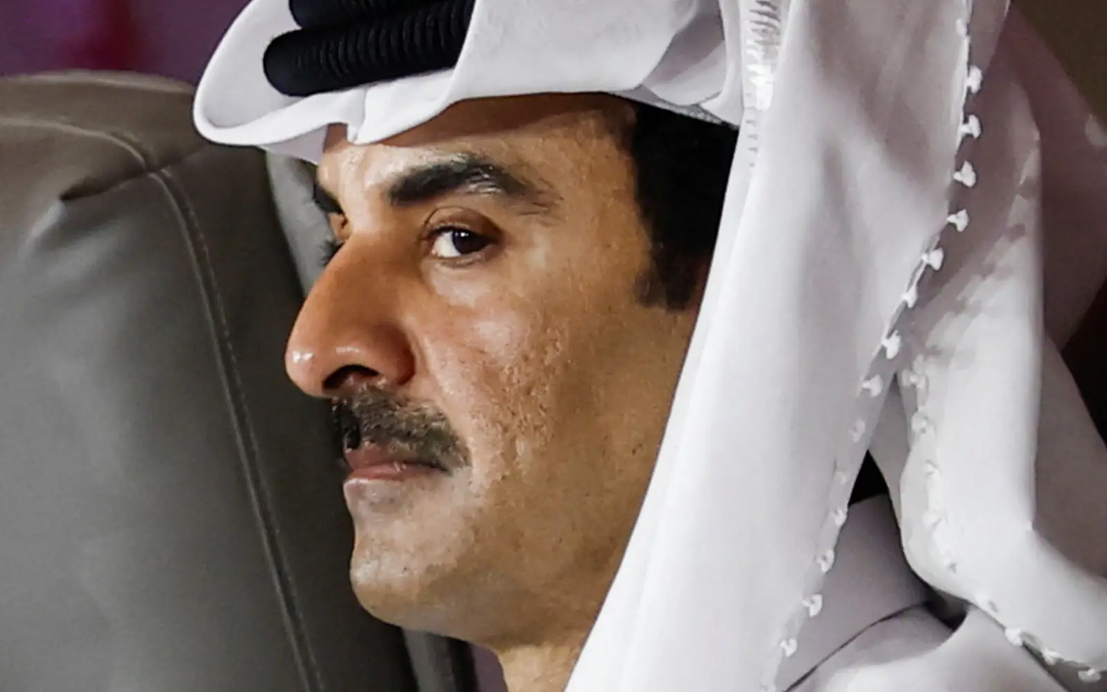 Iran president, Qatar's emir hold talks in Moscow