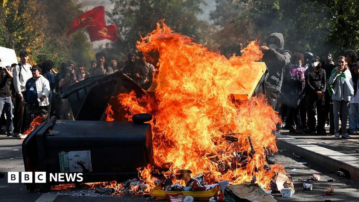 French Schools Hit by Fires as Student Protests Turn Violent