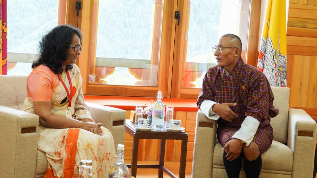 Sri Lankan PM Amarasuriya meets Bhutanese counterpart in Thimphu