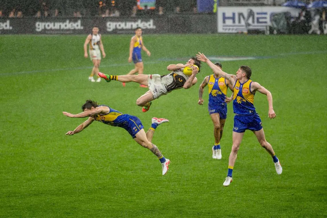 Australian football body restricts contact training to combat concussions