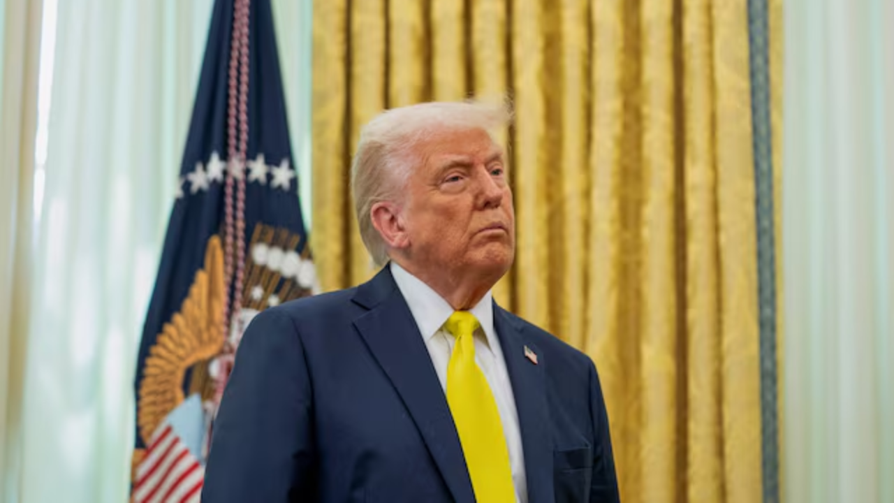 US Networks Halt Broadcasts After White House Bans CNN Access