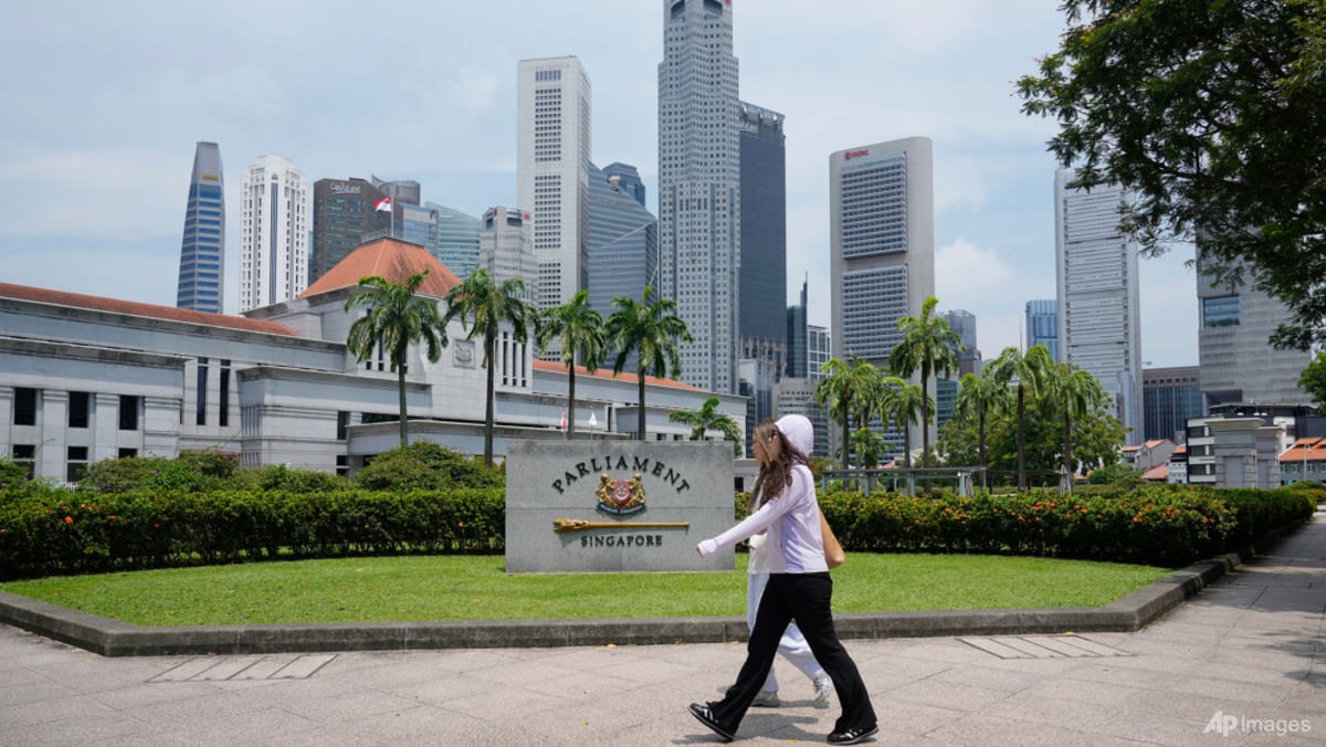 Parliament to probe civil servants' property deals near MRT sites