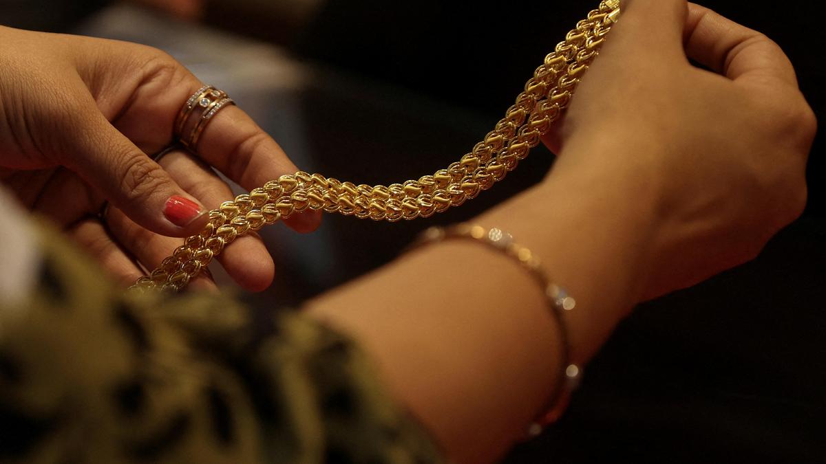 Insurance firm ordered to compensate policyholder for stolen gold