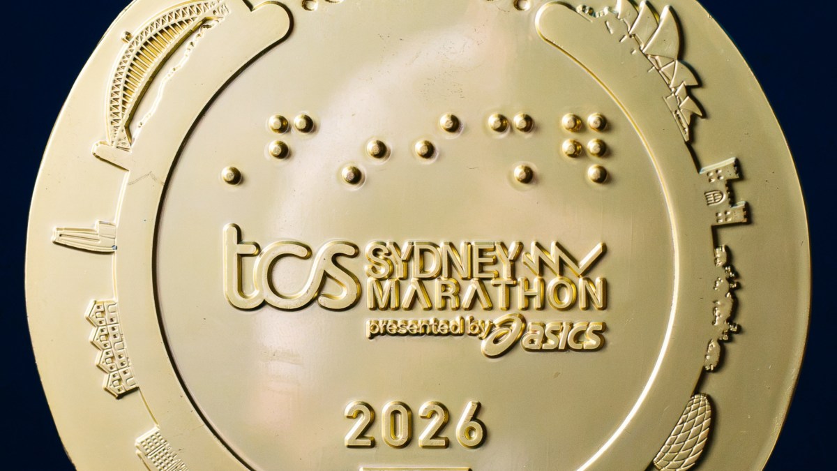 Sydney Marathon organisers acknowledge medal design featuring Munich landmark