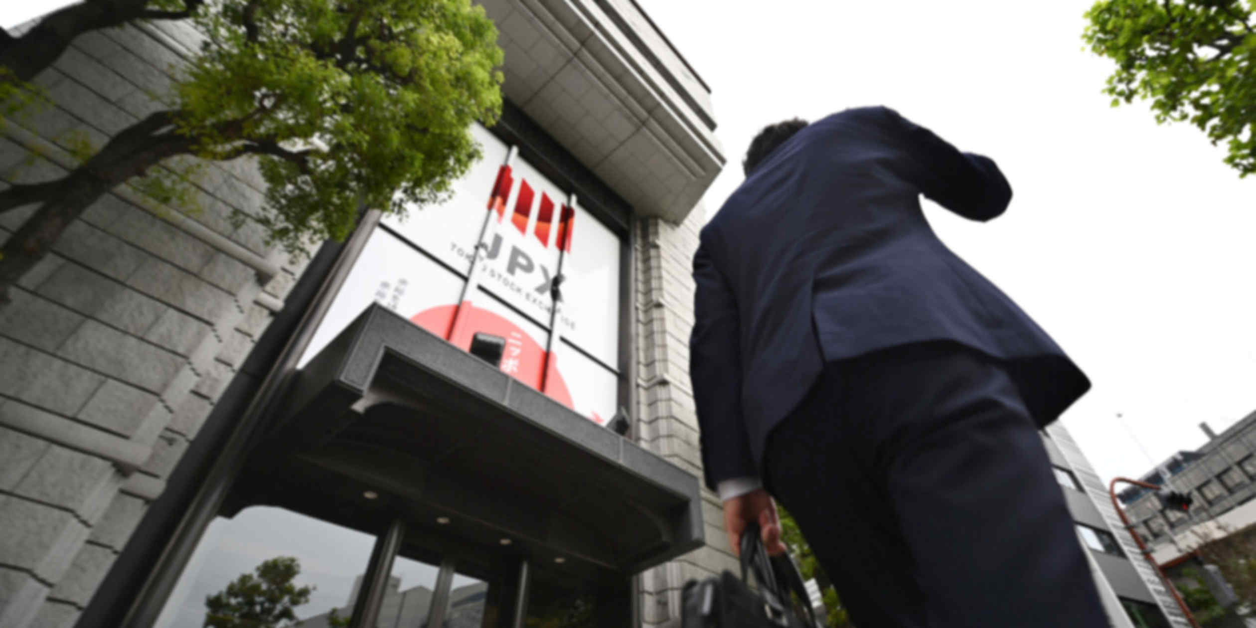 Tokyo Stock Exchange faces record delistings for third consecutive year