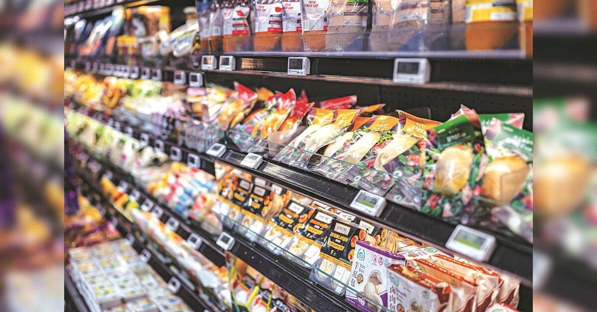 Stricter Food Labels Could Help Consumers Make Healthier Choices