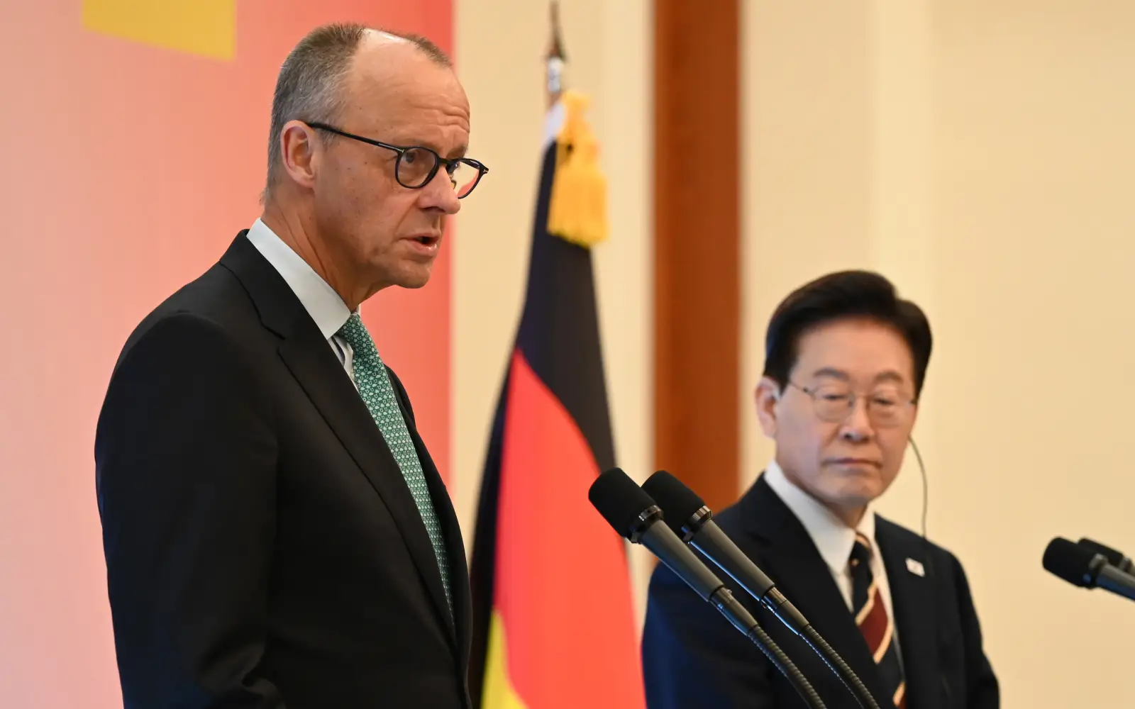 Merz akan sampaikan kebimbangan proteksionisme rakan Asia kepada Brussels