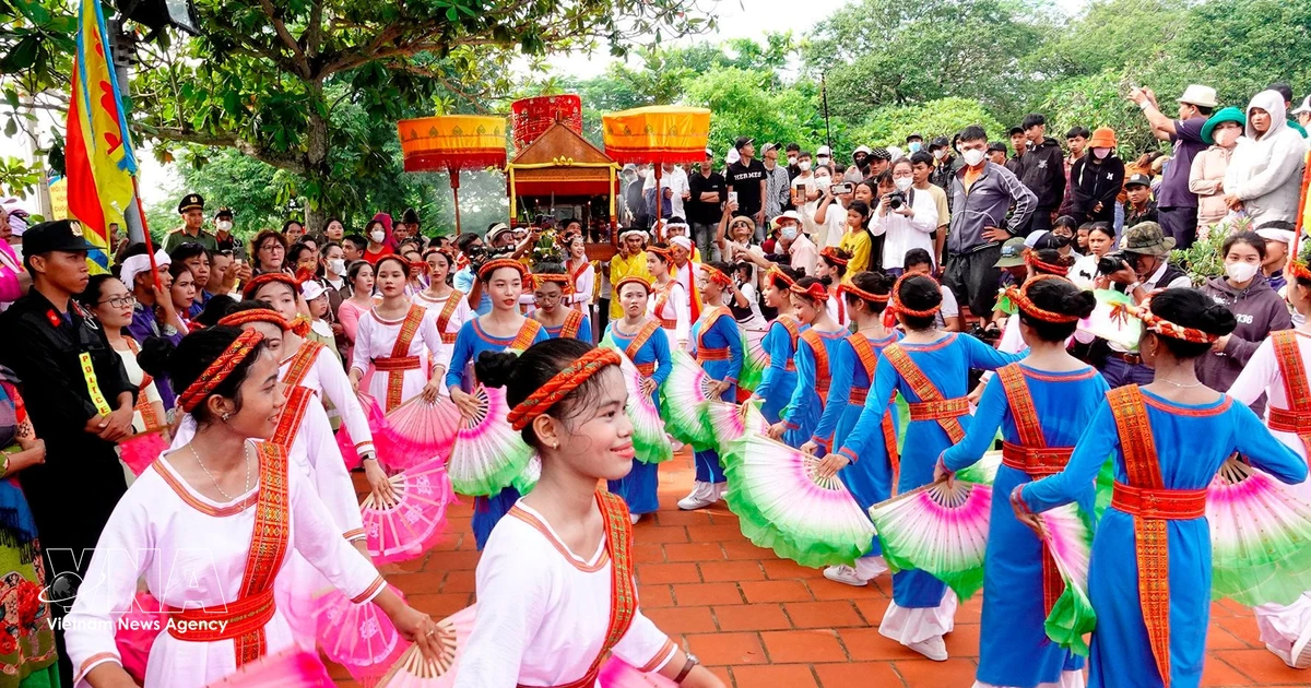 VFF leader extends greetings to Brahmanist Cham community ahead of religious observances