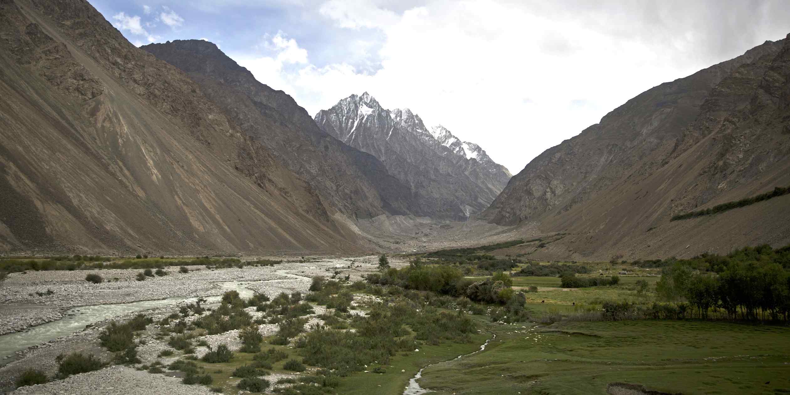 Afghanistan seeks to leverage geography as transit hub to Persian Gulf