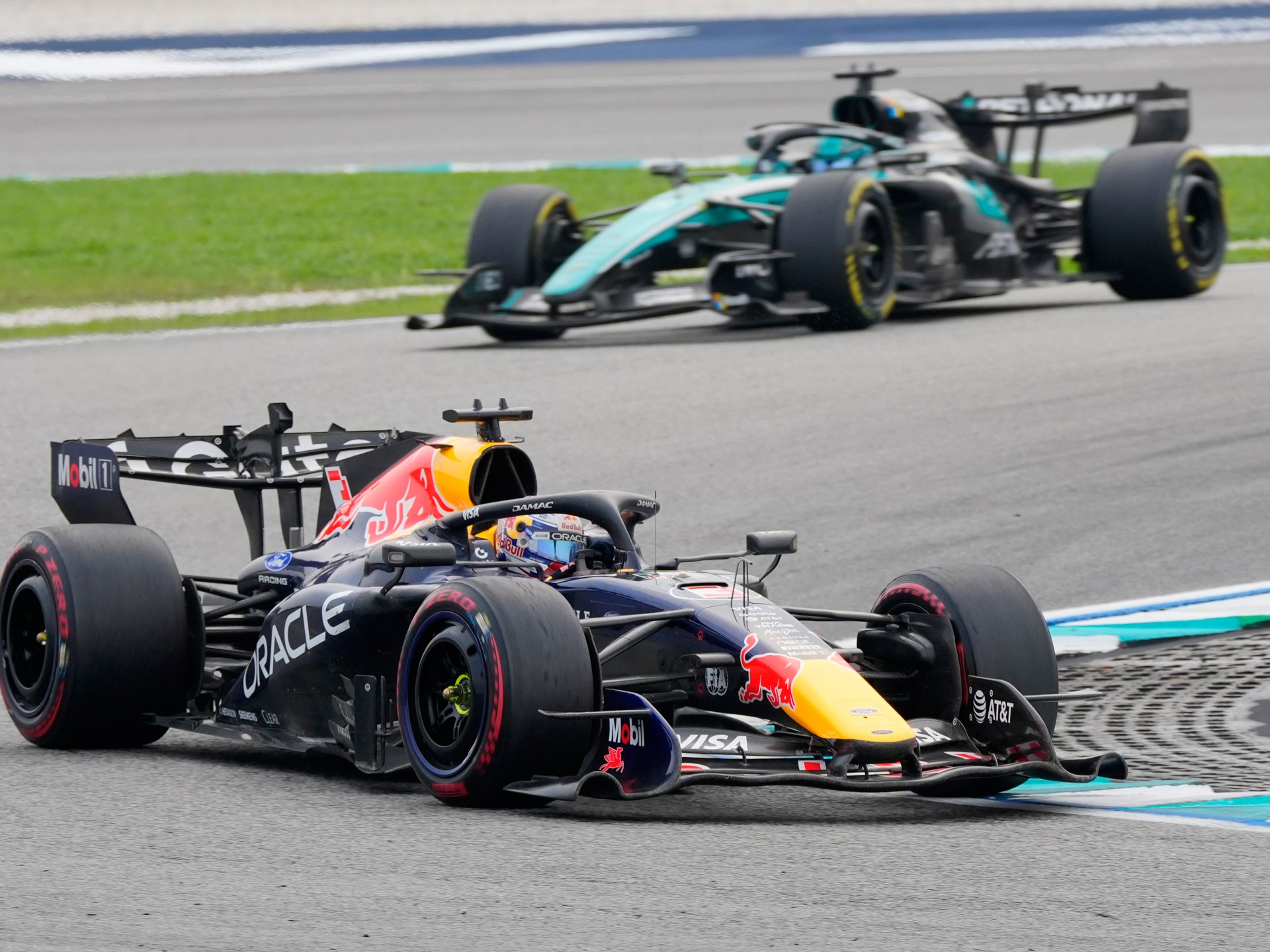 Formula One launches investigation into software glitch at Sepang race