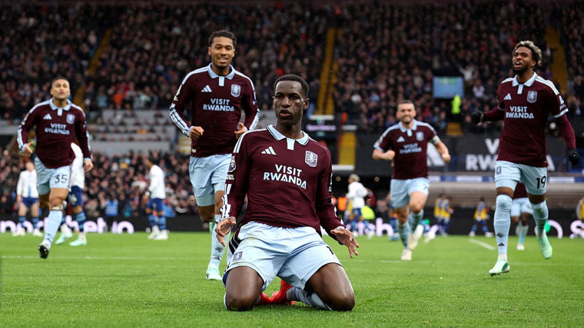 Aston Villa stuns Manchester City with 2-1 victory at Villa Park