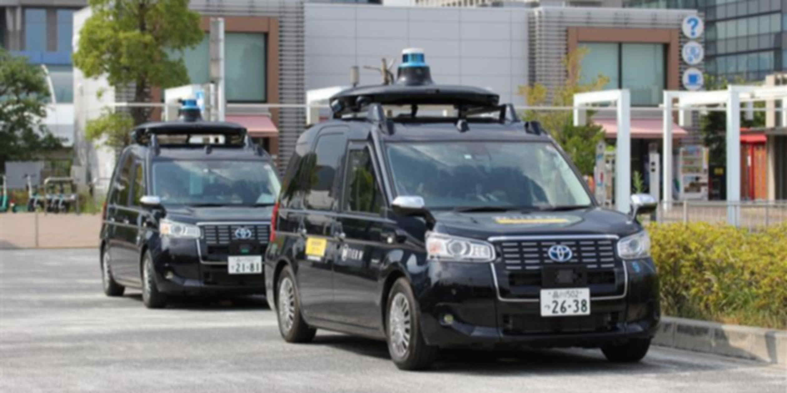 Japanese automakers join self-driving startups in race against global competitors