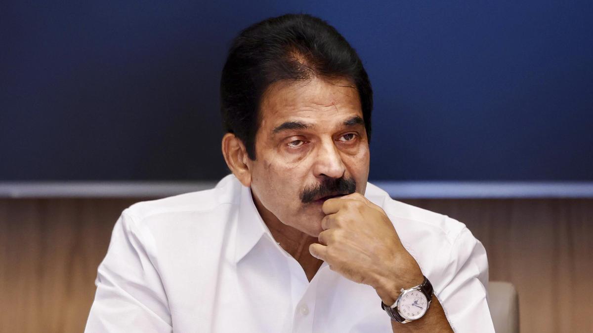 Congress urges coalition partners to adopt two-stanza Vande Mataram version