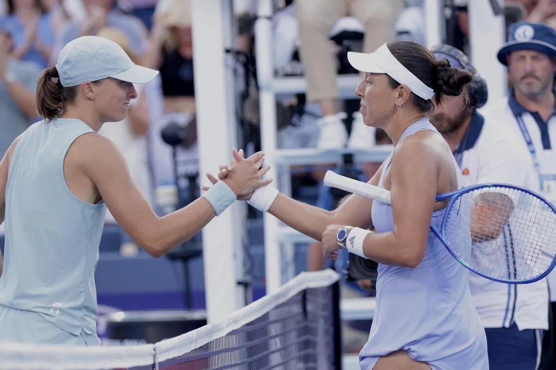 Pegula upsets Swiatek to advance to Cincinnati final