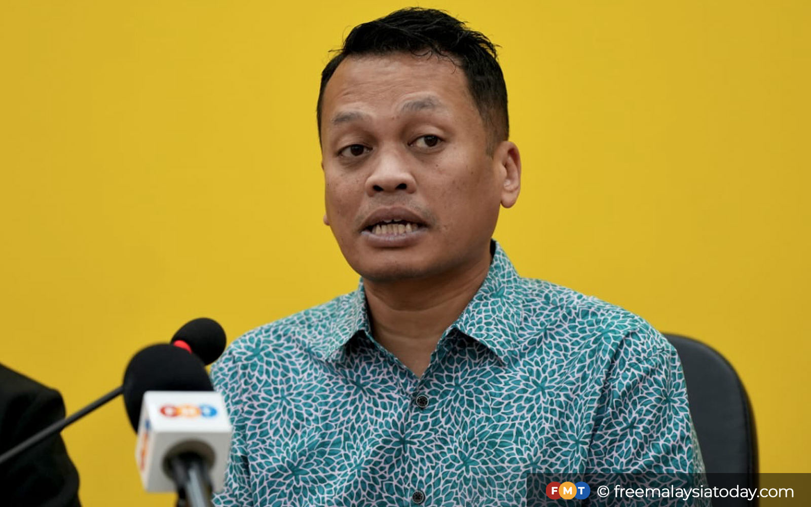 Nik Nazmi's Legal Troubles Cast Shadow Over Bersama's Melaka Campaign