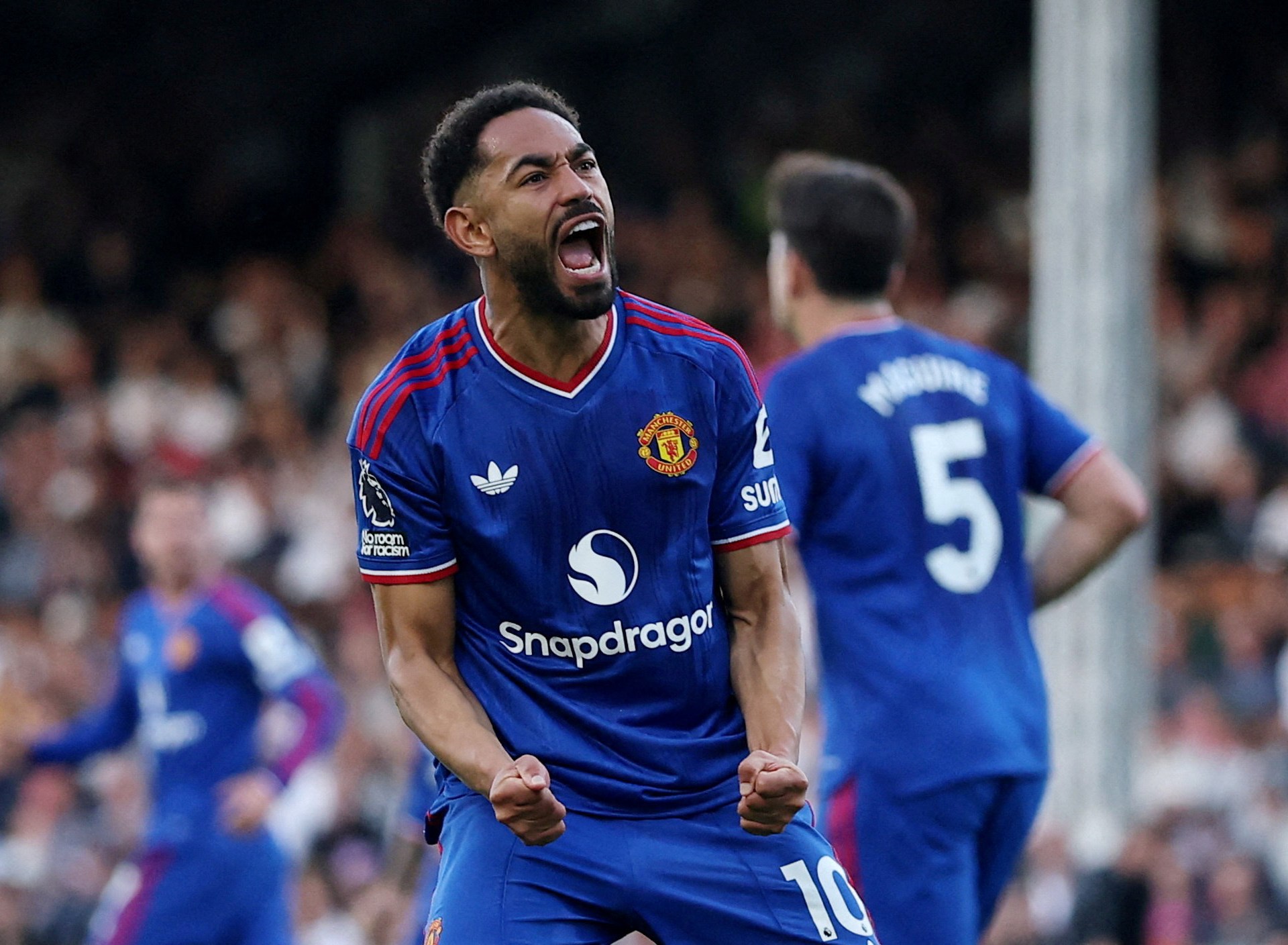 Manchester United draws with Fulham as Carrick faces mounting scrutiny