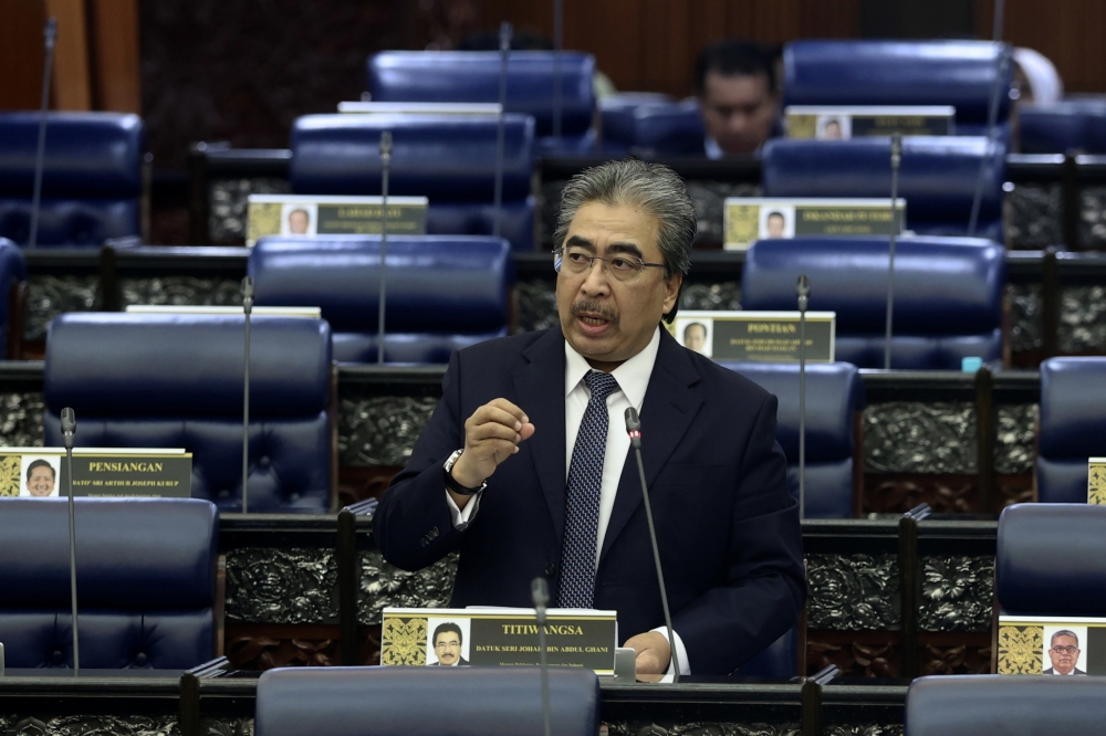 Johari: Industri cip Malaysia mampu kekalkan bakat tempatan walaupun tawaran luar