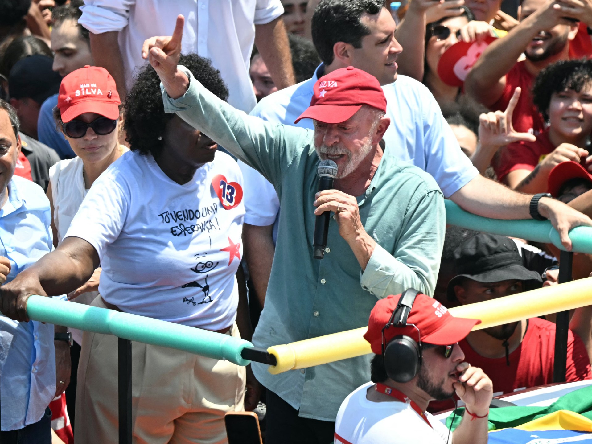 Lula and Bolsonaro mobilize supporters ahead of Brazil runoff