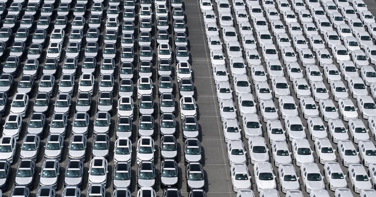 China signals scope for de-escalation following EU trade discussions