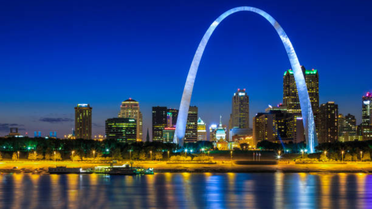 US monument dims lights to protect migrating bird populations