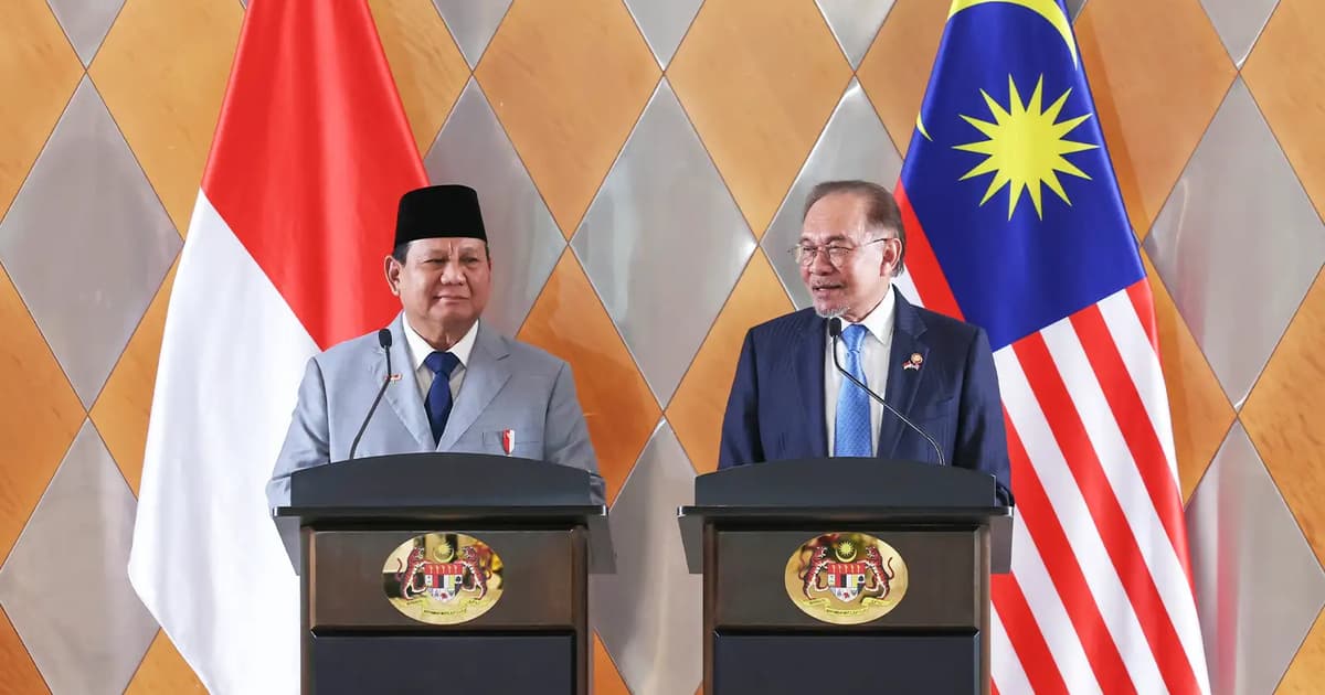 Anwar surat kepada Prabowo tentang projek Eagle High Felda RM2 bilion