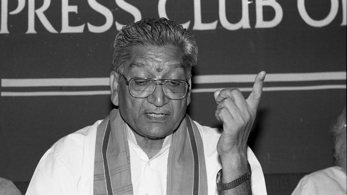 Modi hails Ashok Singhal's organisational prowess on centenary