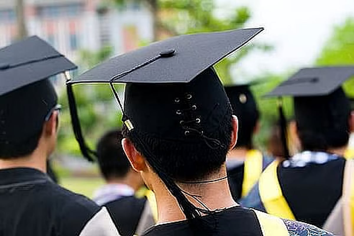 Bangladesh youth caught between domestic pressures and overseas education dreams