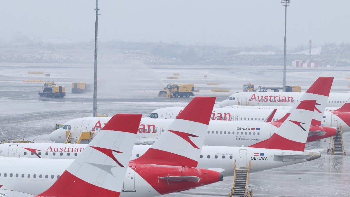 Tel Aviv-Vienna flight makes emergency landing in Bulgaria after bomb threat