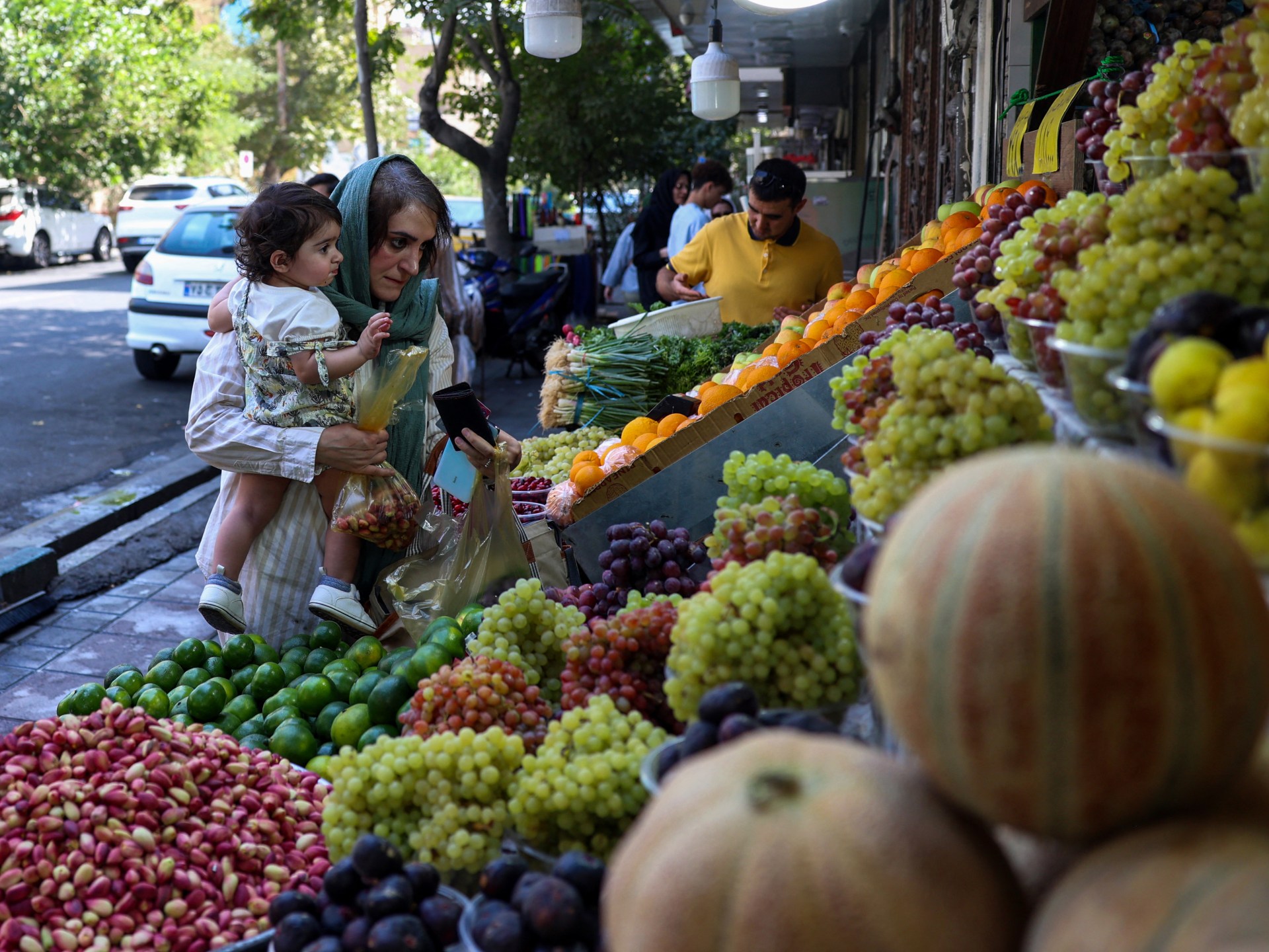 US escalates Iran pressure with fresh sanctions, ultimatum to trading partners