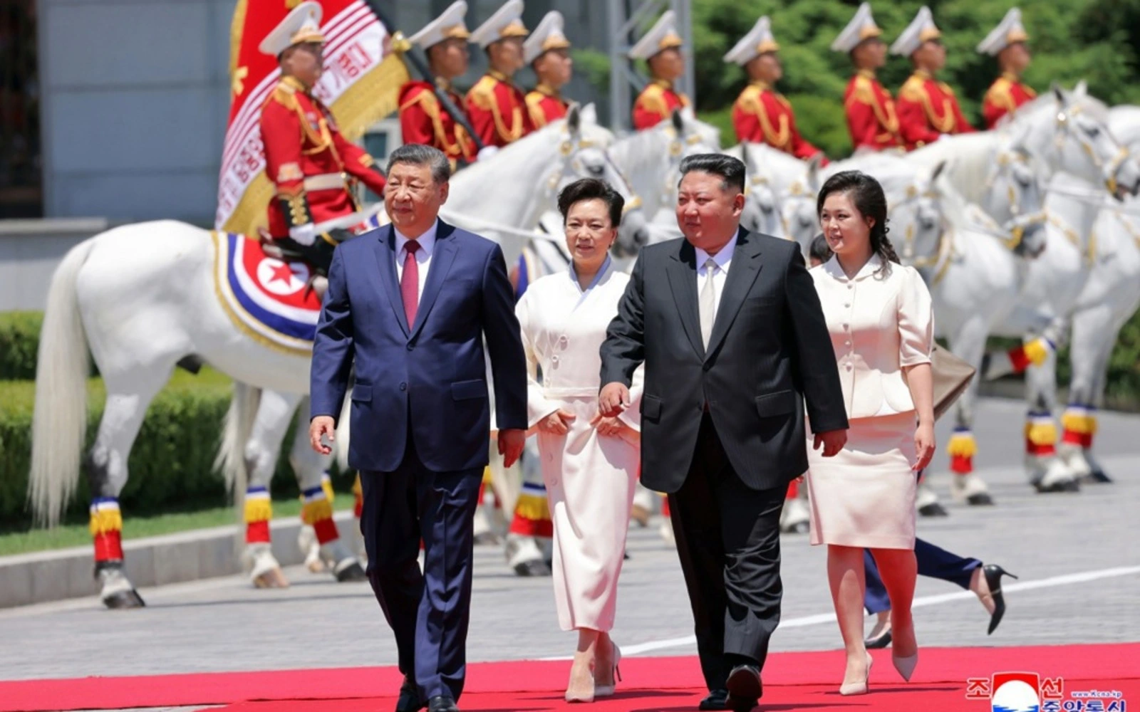 Kim Jong Un Lakukan Lawatan Tanpa Pemberitahuan ke Bandar Sempadan China