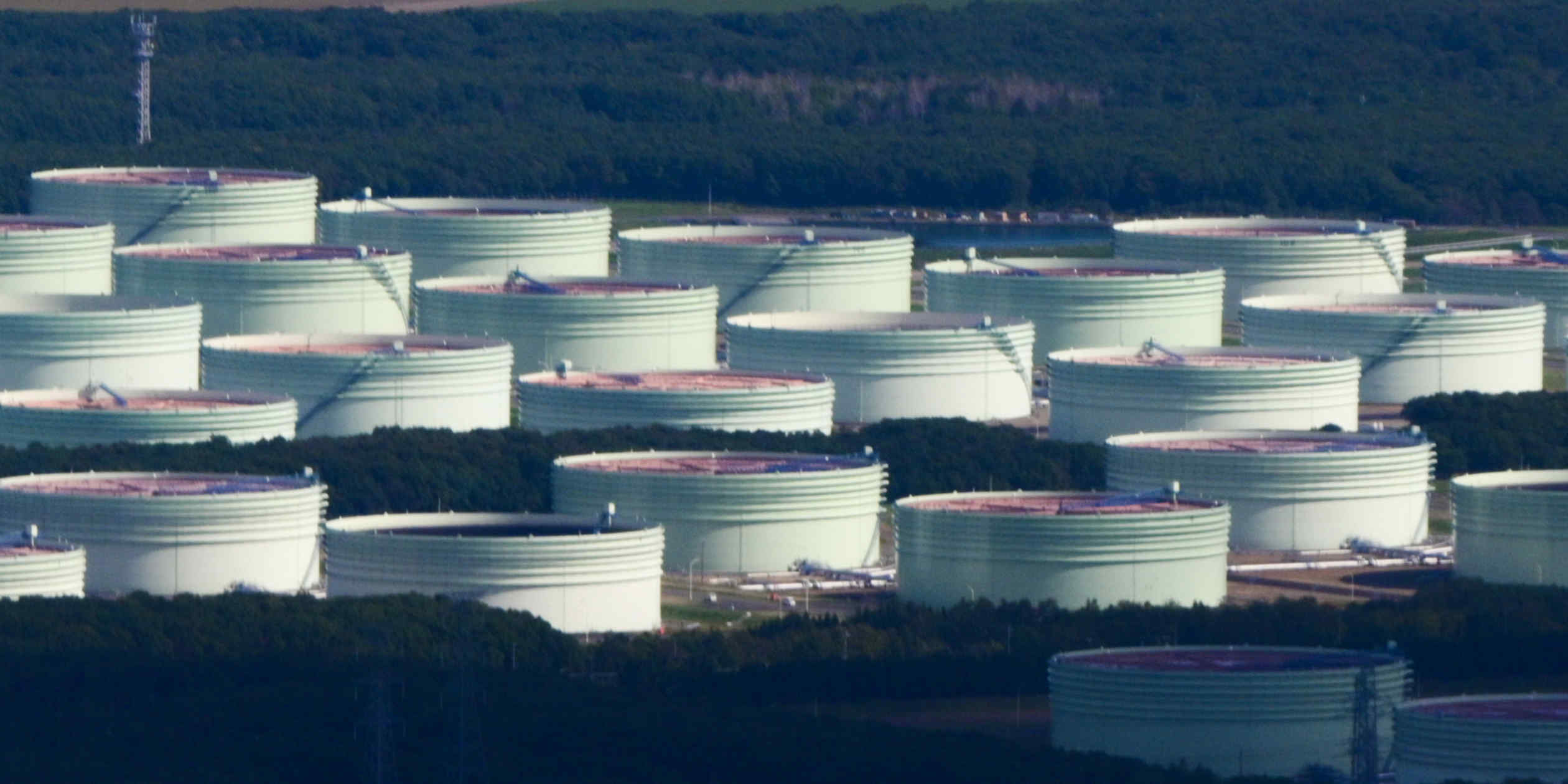 Japan's largest power producer JERA establishes oil storage venture