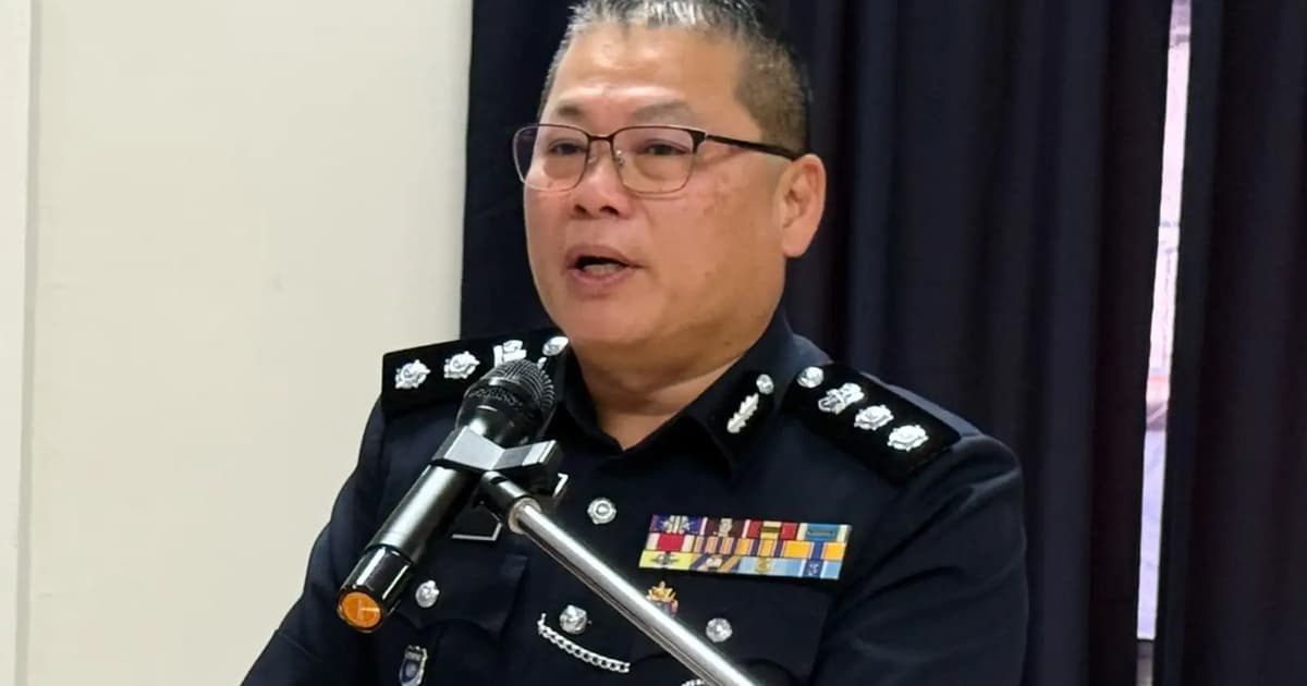 Pasangan ditahan selepas cuba langgar anggota polis berpandu motosikal