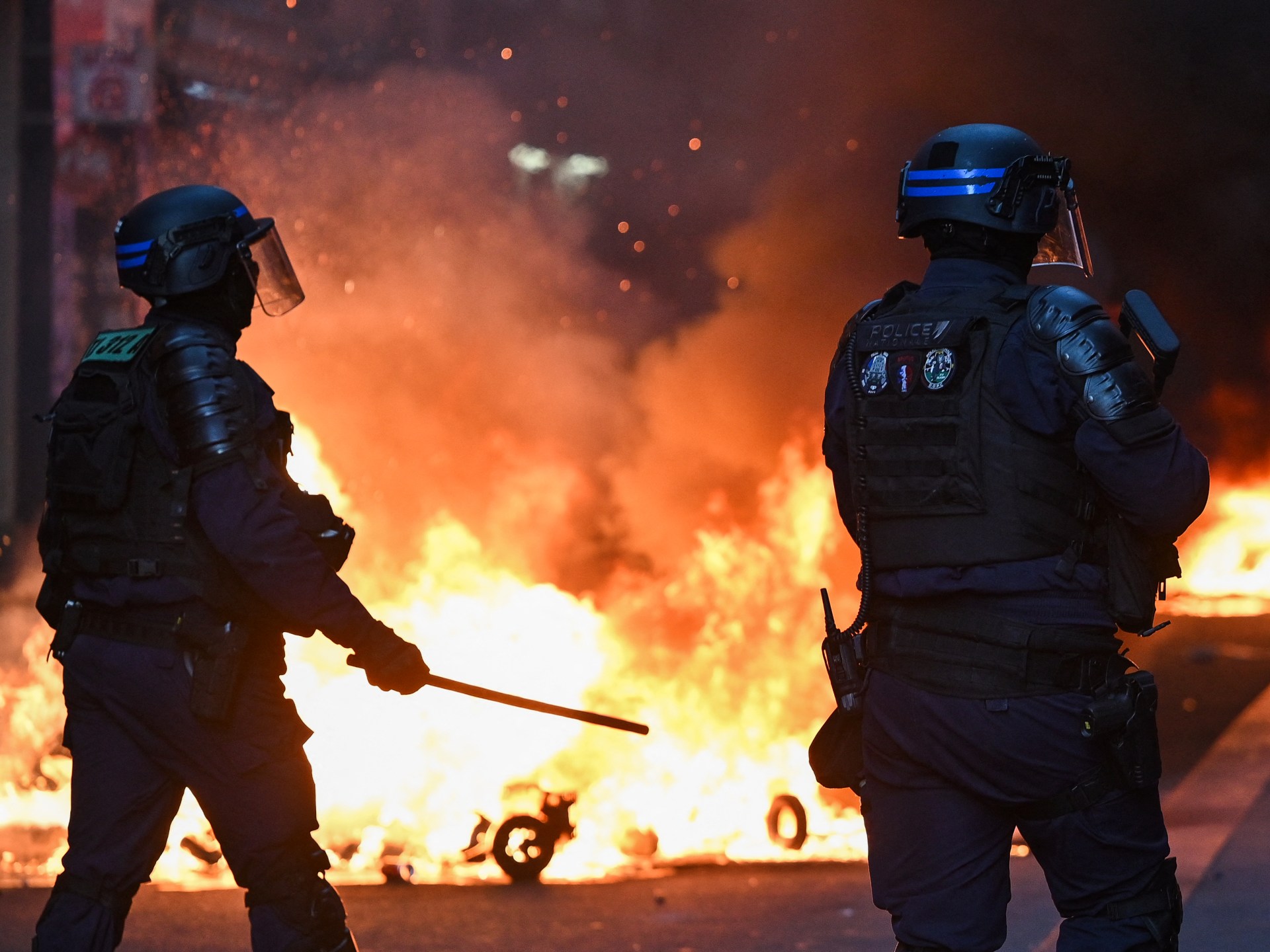 PSG-Barcelona Champions League Tie to Proceed Despite French Protest Movement