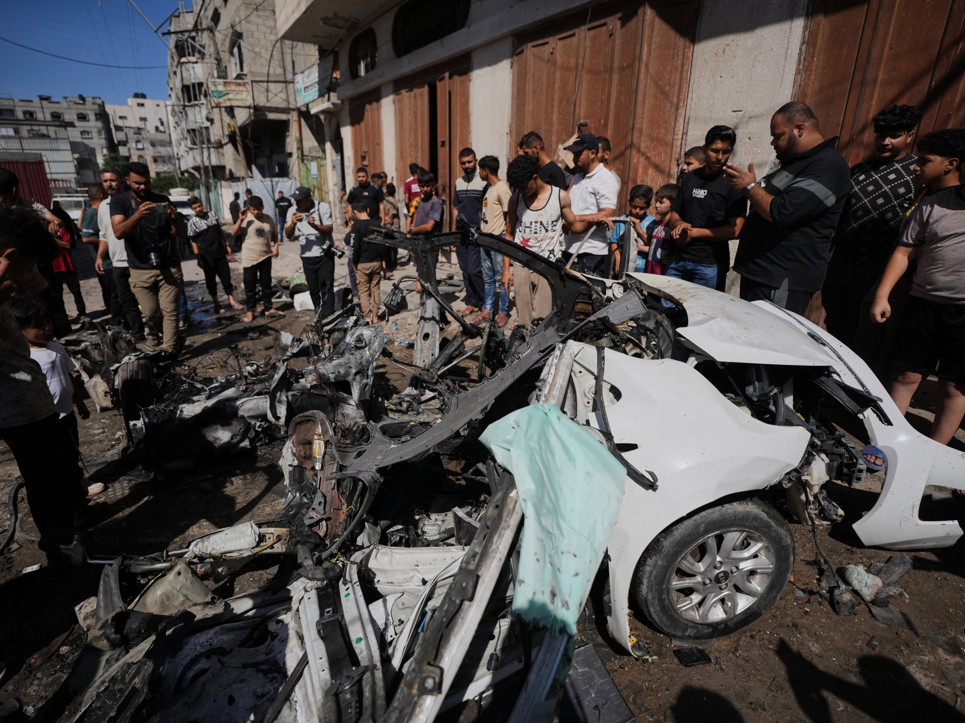 Israeli military operations kill Gaza civilian, injure West Bank journalists