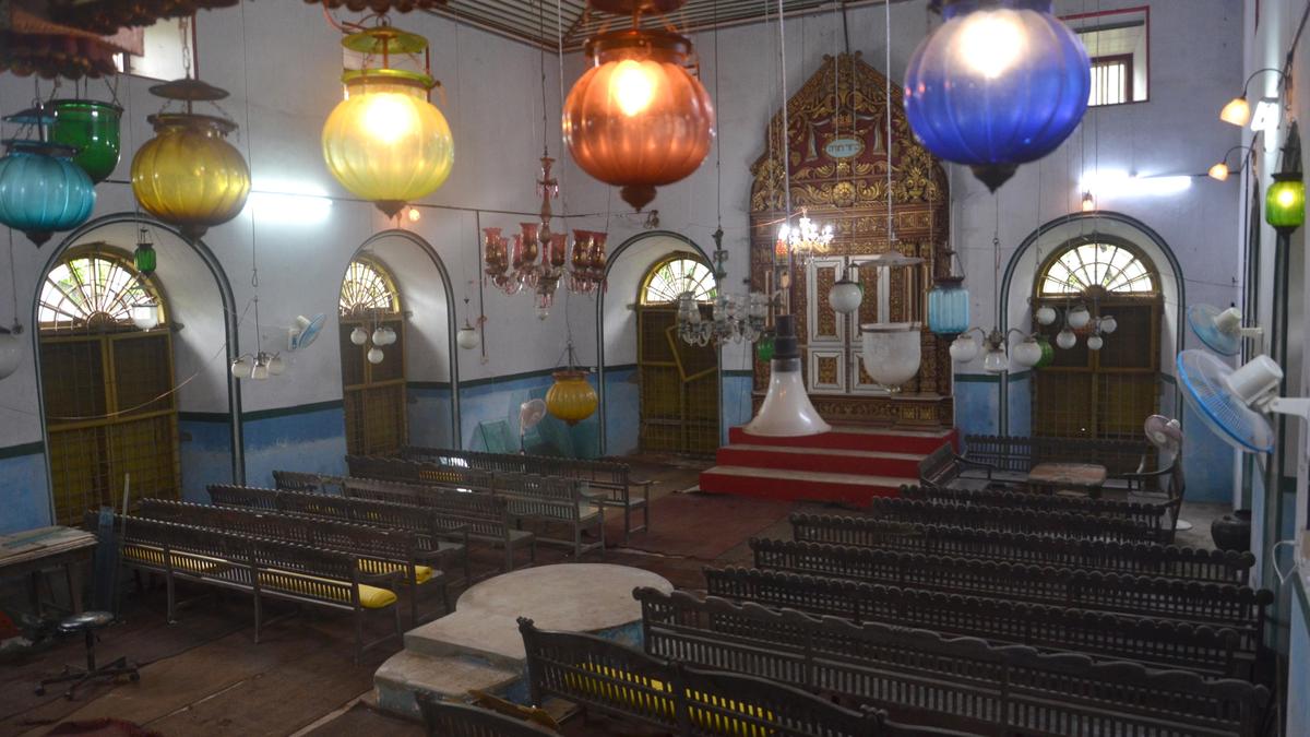Man arrested over fire at Kochi synagogue notice boards