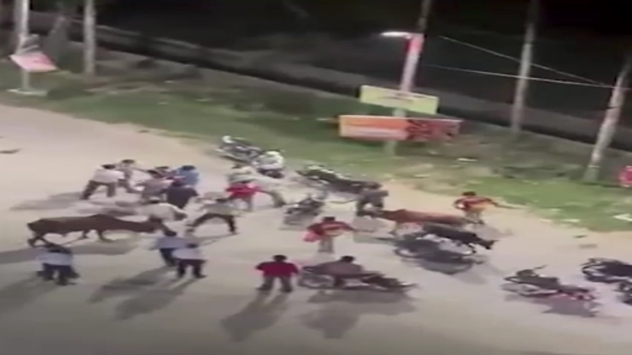 ग्रेटर नोएडा में डिलीवरी राइडरों के बीच हिंसक संघर्ष, पुलिस ने किए गिरफ्तार