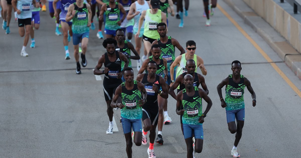 Kipruto claims Chicago Marathon victory in dominant performance