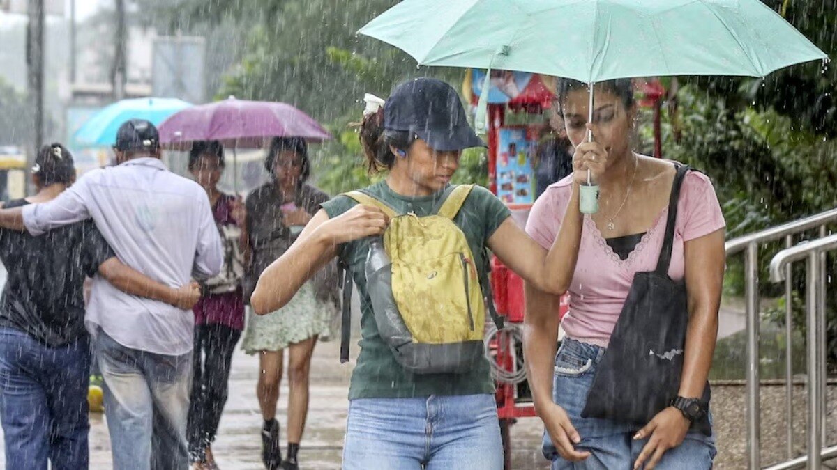Heavy rains and strong winds forecast for 15 Indian states