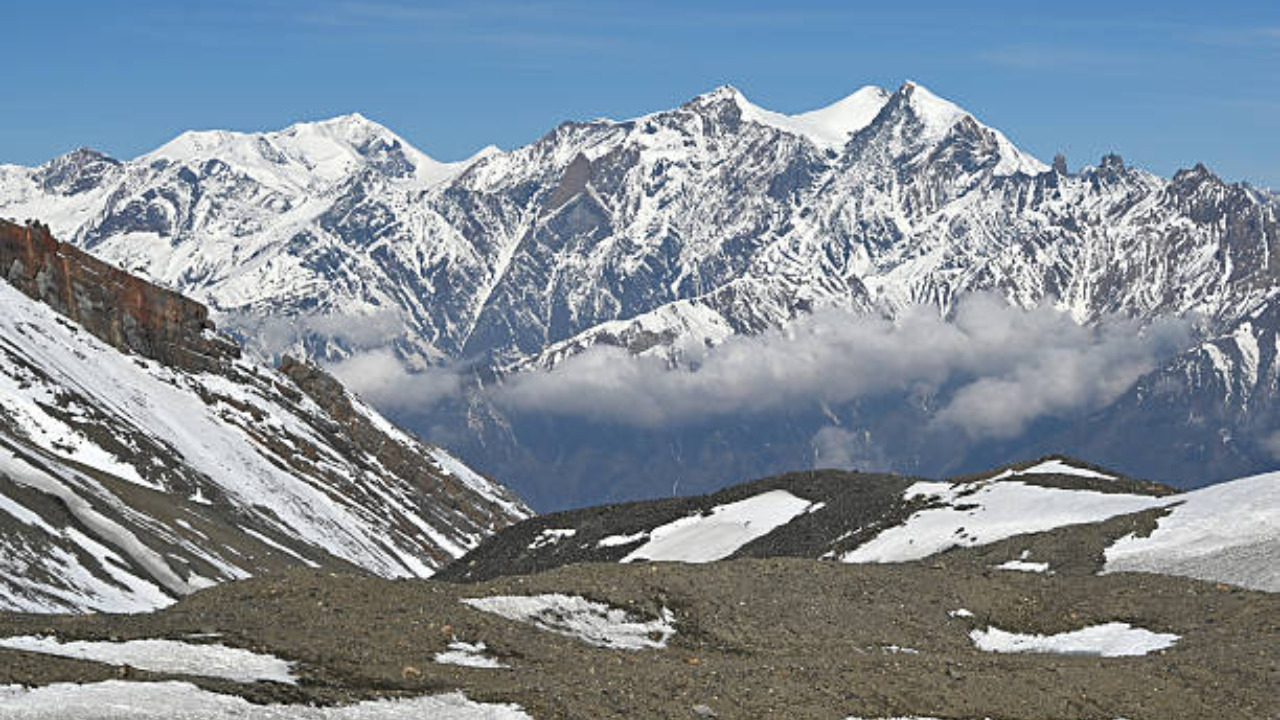 एशिया का जल भंडार सालाना 24 अरब टन भूजल खो रहा है