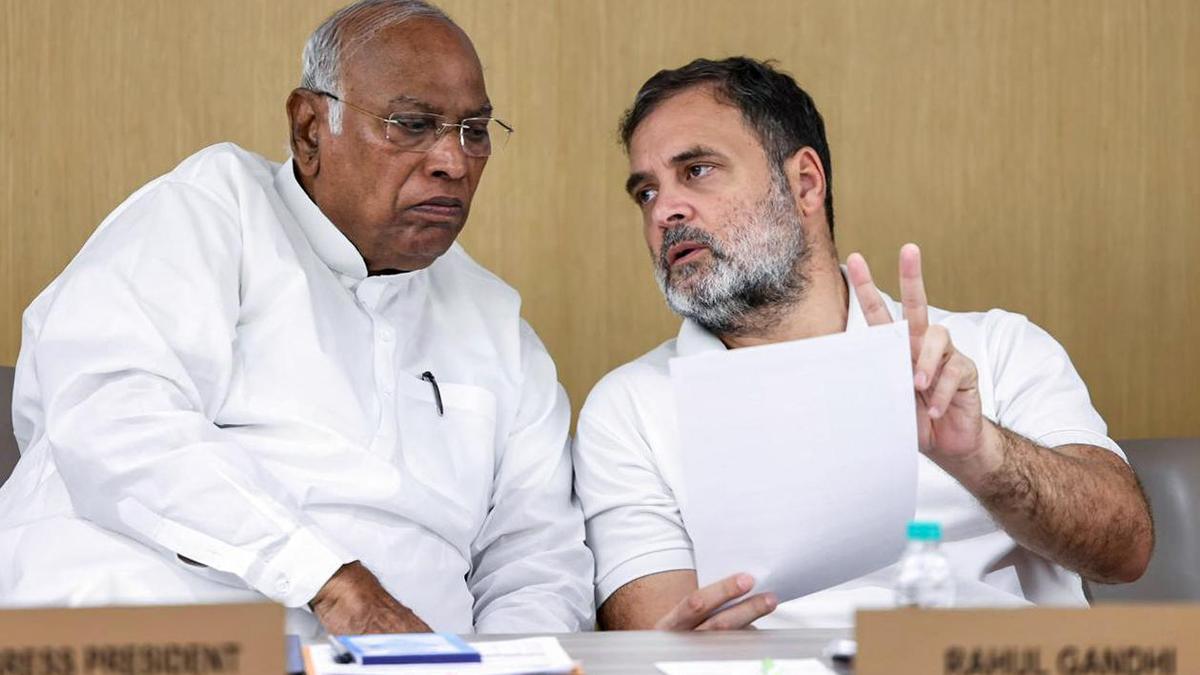Congress leaders urge PM Modi to cancel current census questionnaire